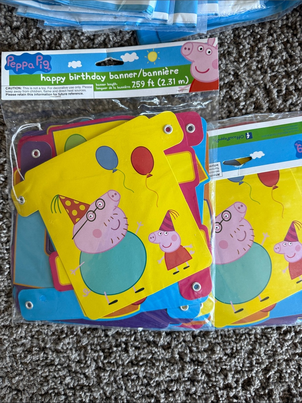 Peppa Pig Party Tableware Set in Yellow, Pink & Blue - Picture 6 of 8